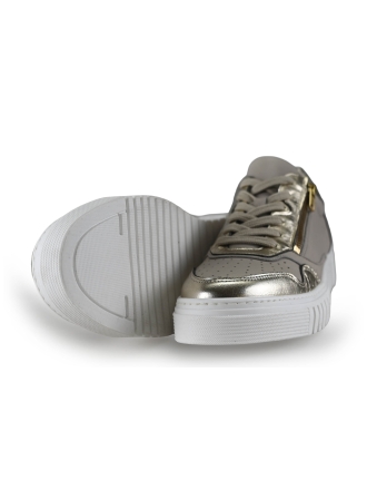 AQA Sneaker