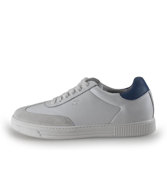 AQA Sneaker