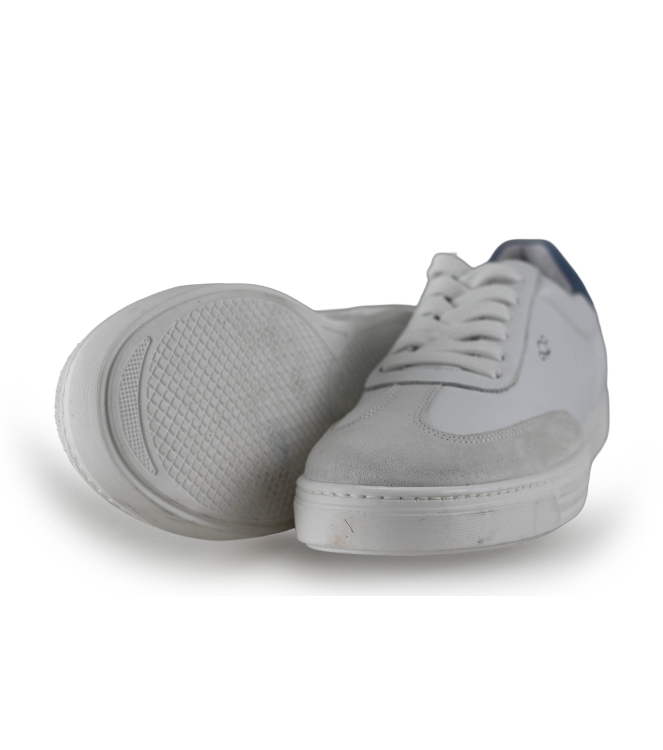 AQA Sneaker