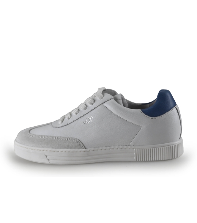 AQA Sneaker