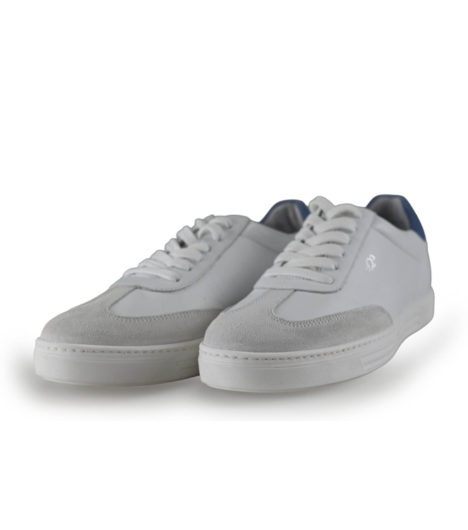 AQA Sneaker