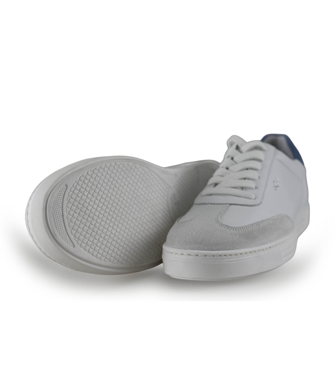 AQA Sneaker