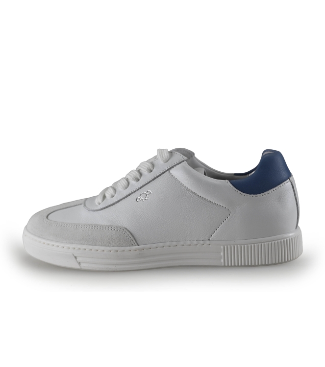 AQA Sneaker