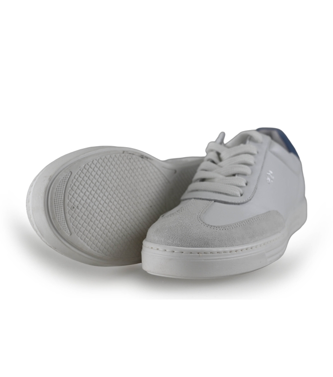 AQA Sneaker