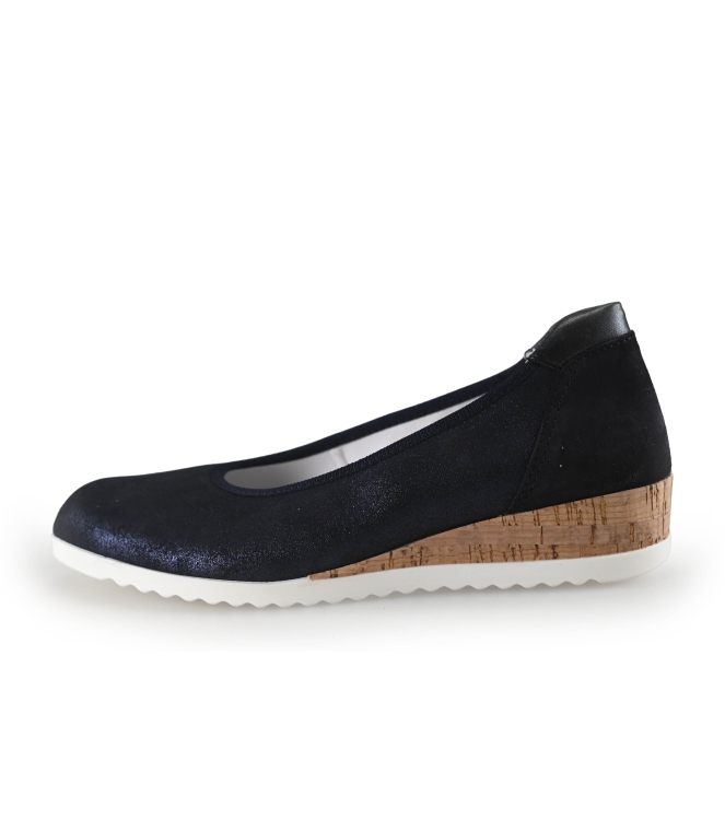 Fey Slip-ons