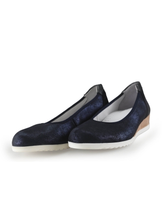 Fey Slip-ons
