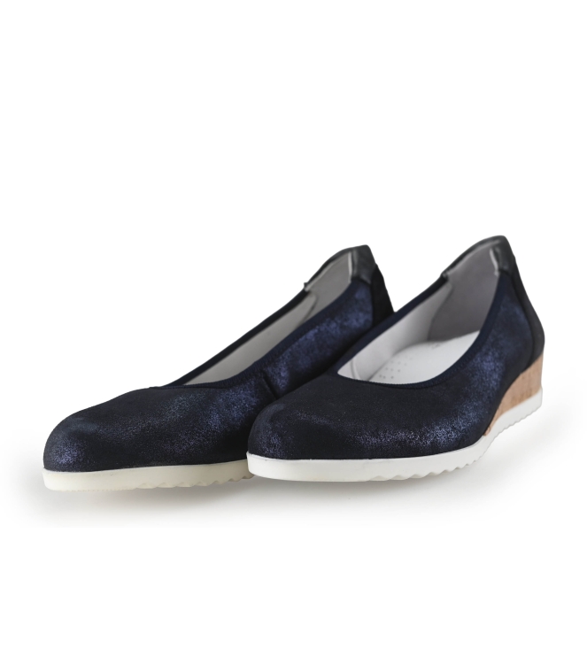 Fey Slip-ons