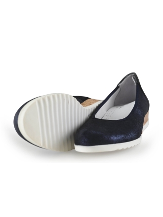 Fey Slip-ons
