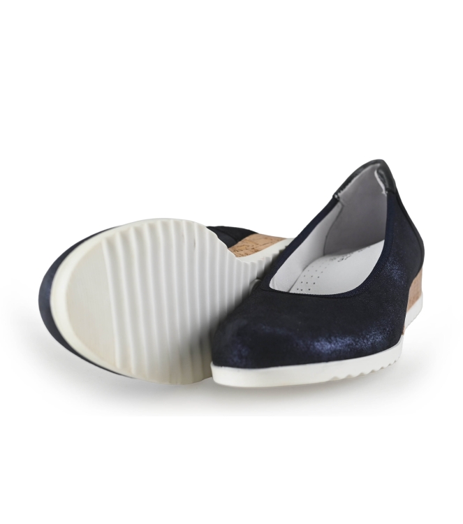 Fey Slip-ons