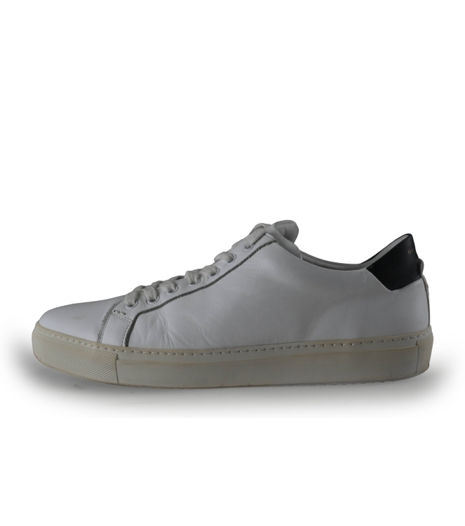 Besto Sneaker
