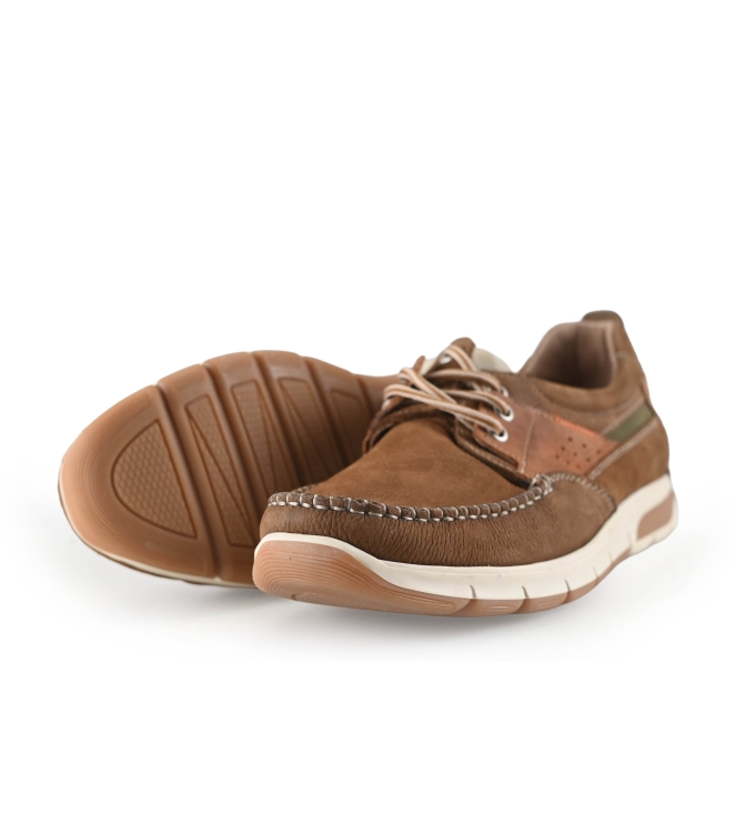 Outfielder Sneaker
