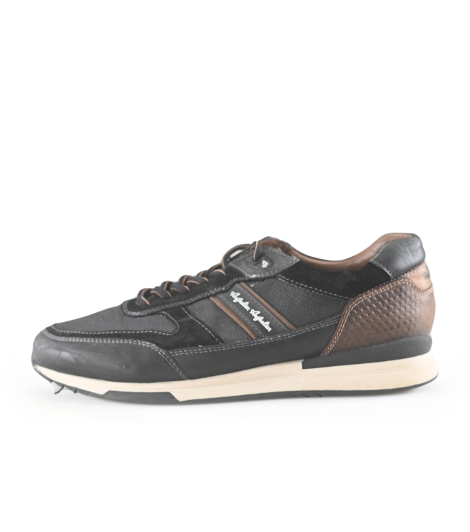 Australian Sneaker