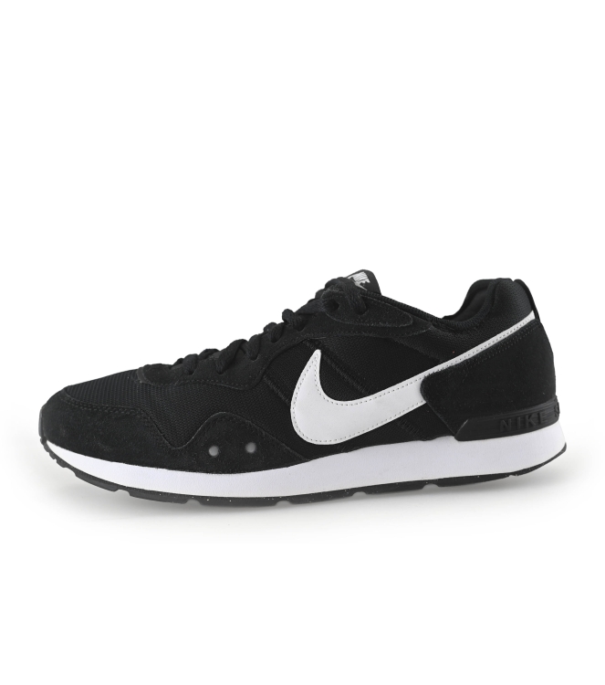 Nike Sneaker