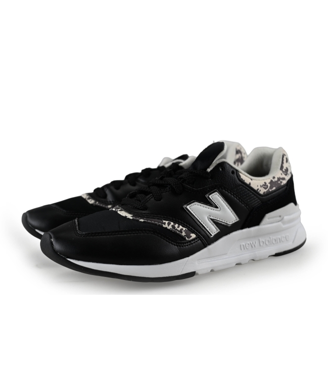 New Balance Sneaker