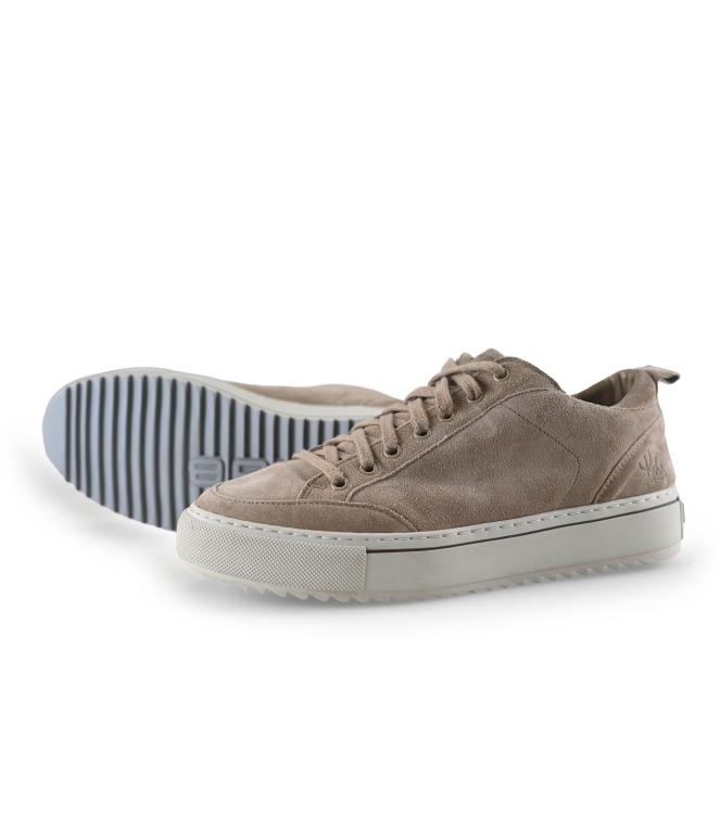 Rehab Sneaker