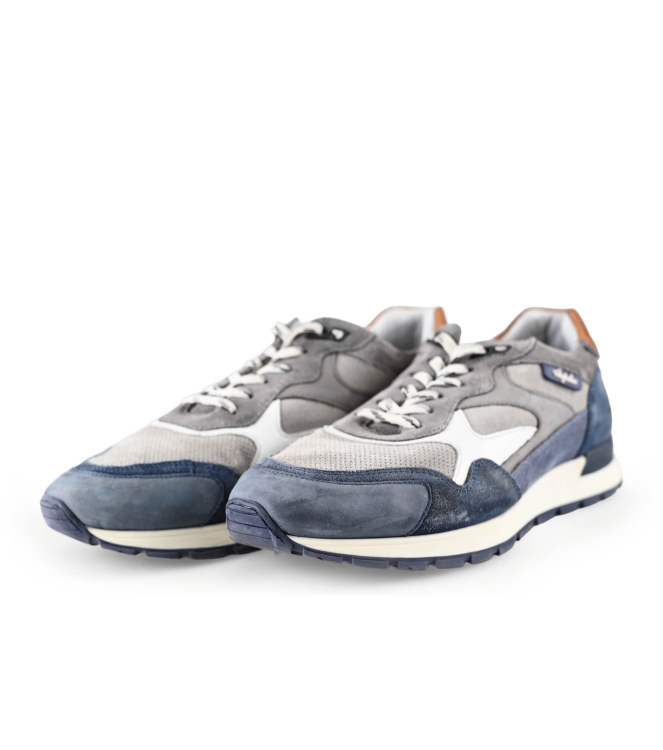 Australian Sneaker
