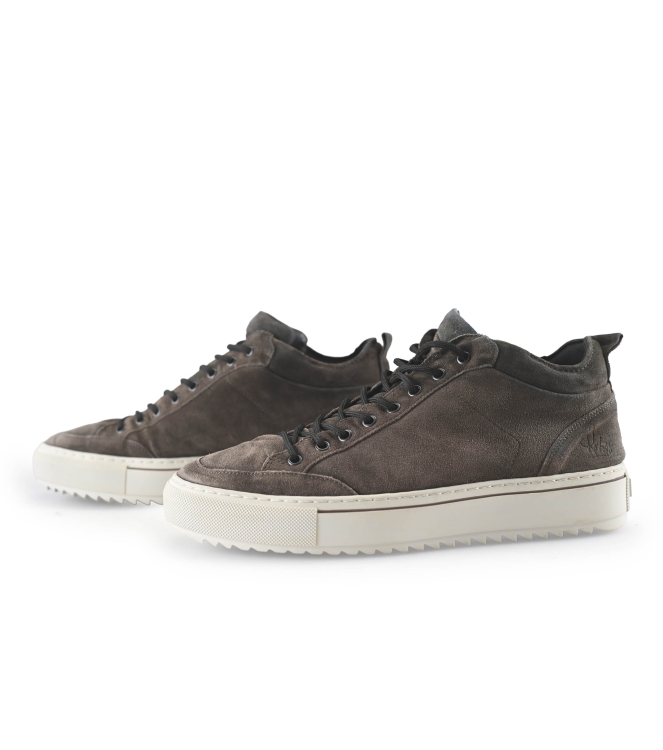 Rehab Sneaker