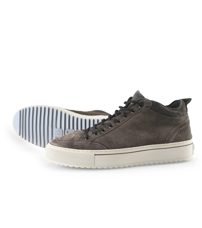 Rehab Sneaker