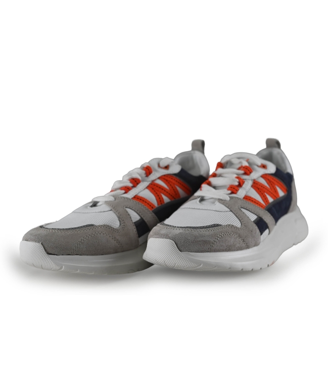 Invinci Sneaker