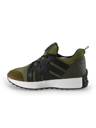 Red-Rag Sneaker