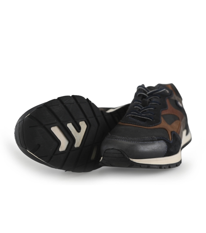 Australian Sneaker