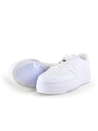 Nike Sneaker