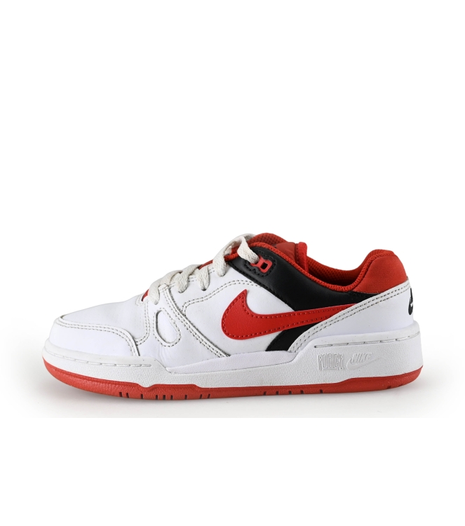 Nike Sneaker