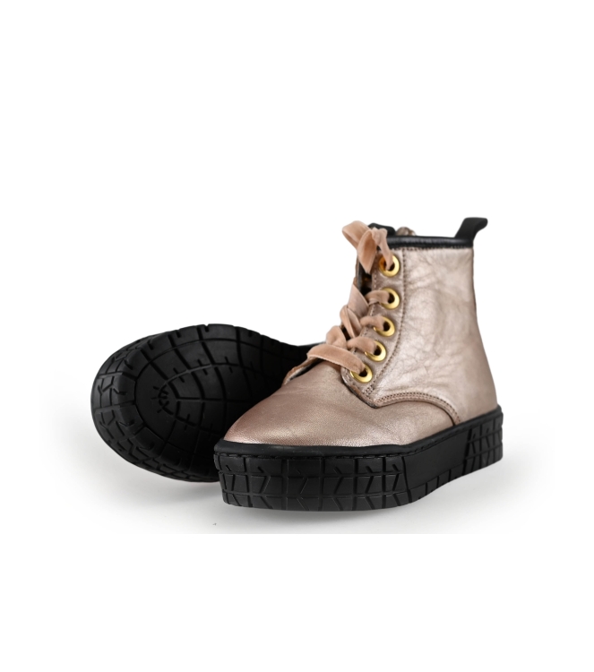 Keq Schnürschuhe