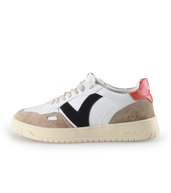 Victoria Sneaker