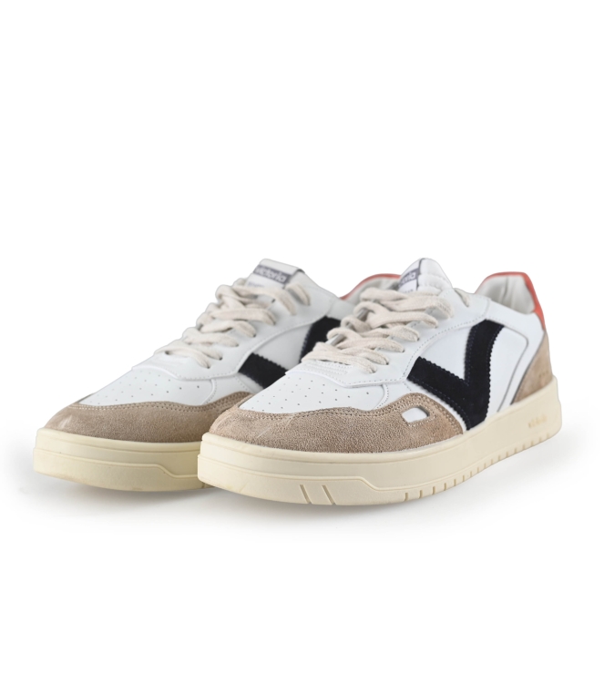 Victoria Sneaker