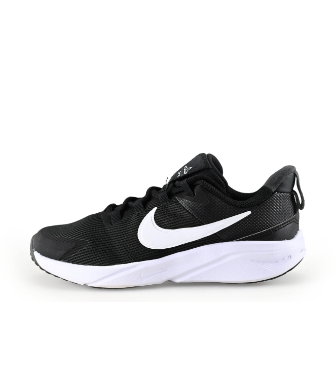 Nike Sneaker