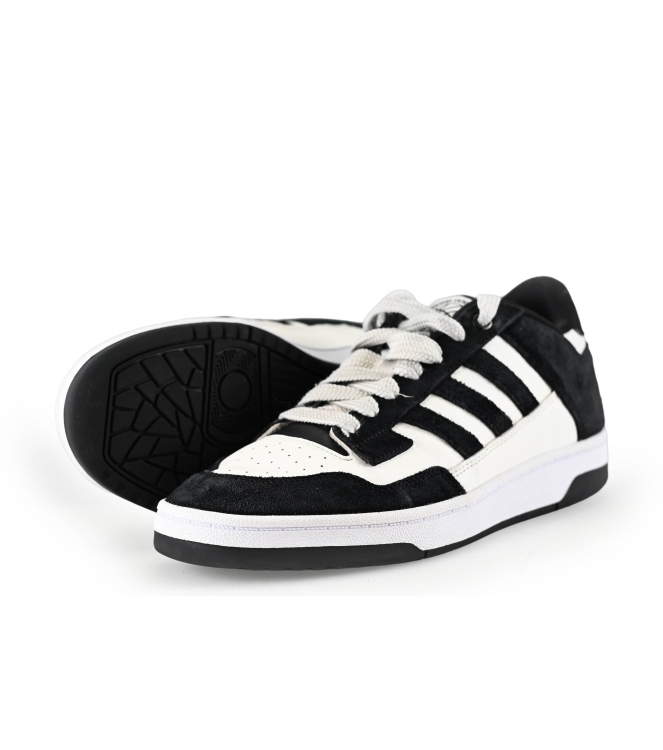 Adidas Sneaker