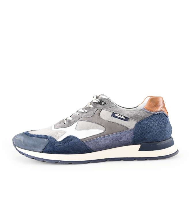 Australian Sneaker