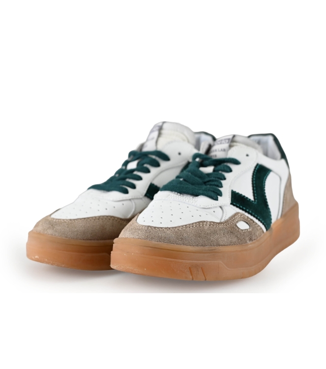 Victoria Sneaker