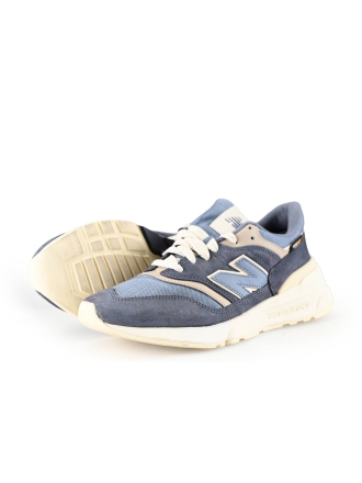 New Balance Sneaker