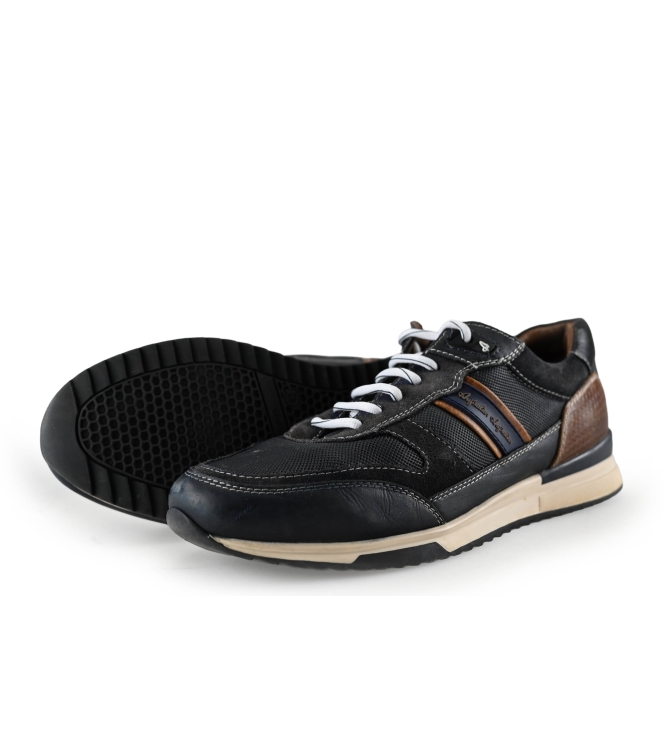 Australian Sneaker