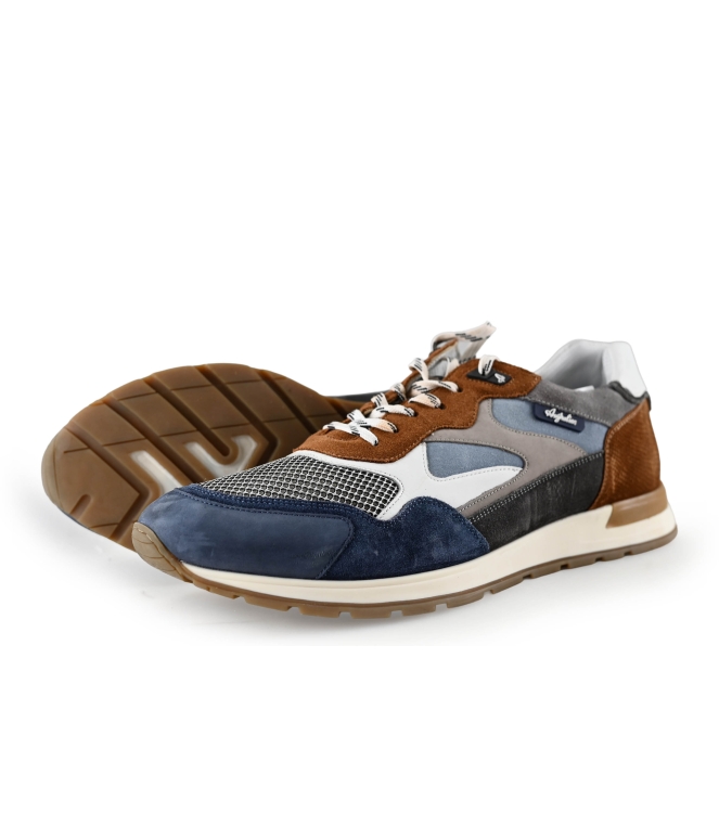 Australian Sneaker