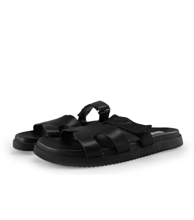 Steve Madden Flip-Flops