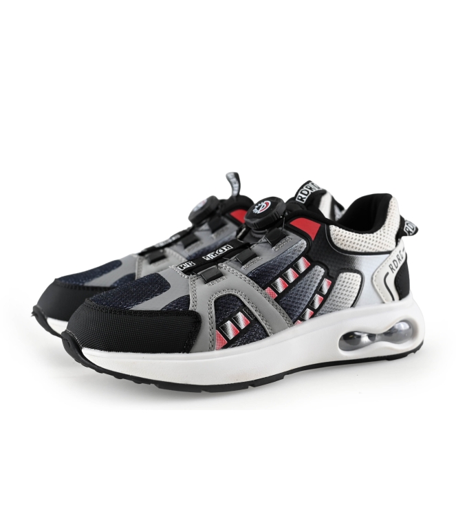 Red-Rag Sneaker