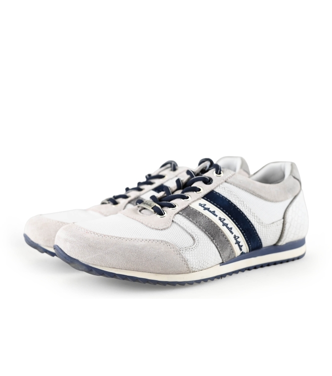 Australian Sneaker