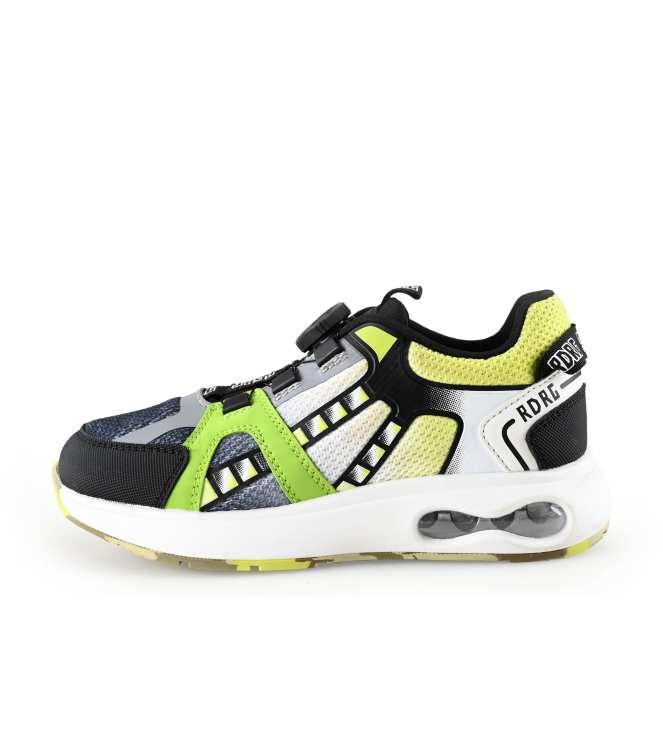 Red-Rag Sneaker