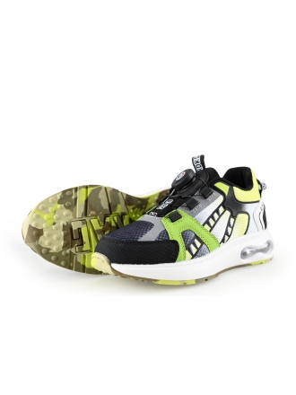 Red-Rag Sneaker
