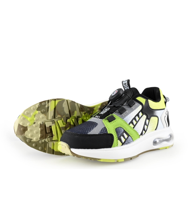 Red-Rag Sneaker