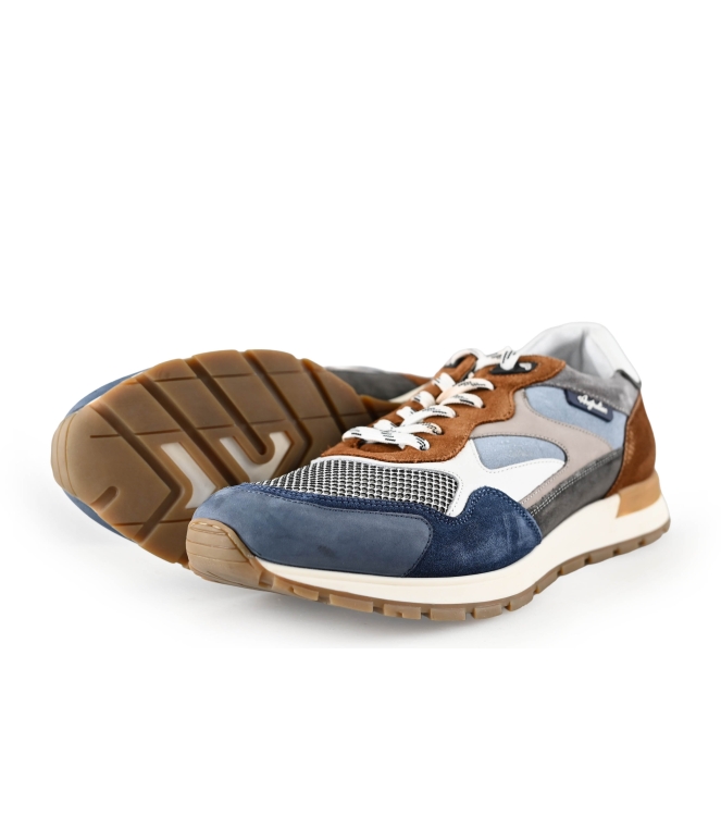 Australian Sneaker