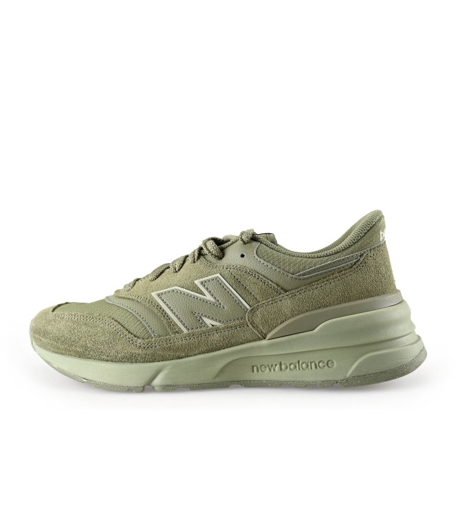 New Balance Sneaker