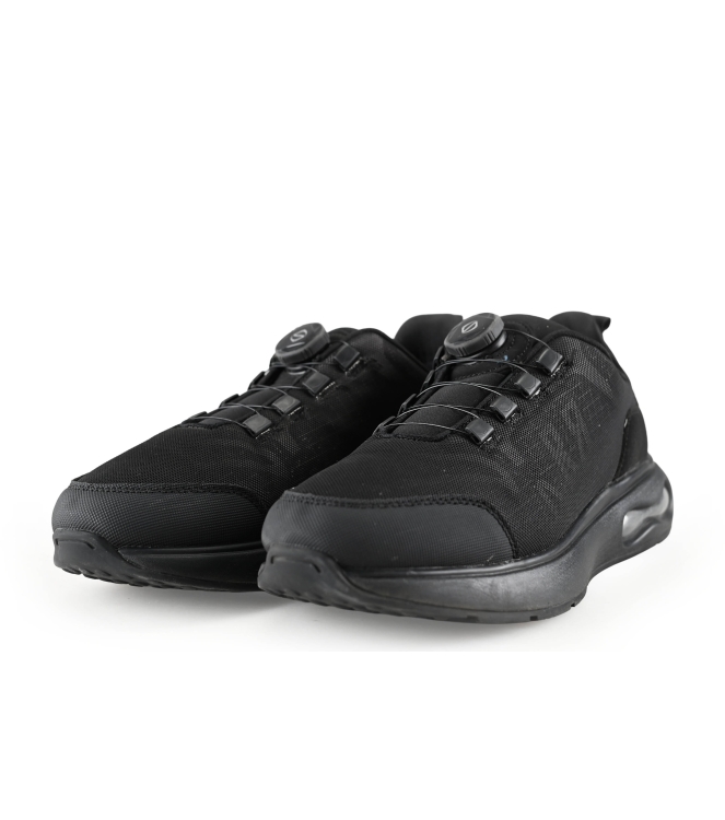 Red-Rag Sneaker