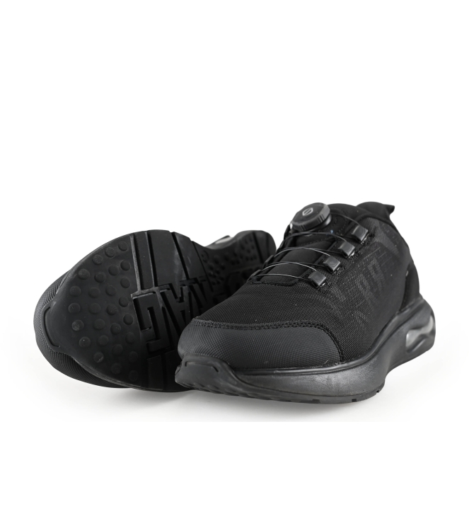 Red-Rag Sneaker