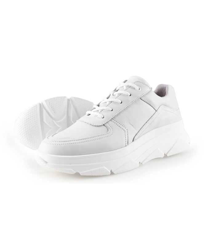 Bridge Footwear Sneaker