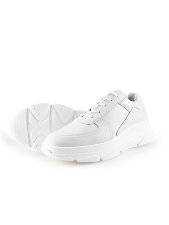 Bridge Footwear Sneaker
