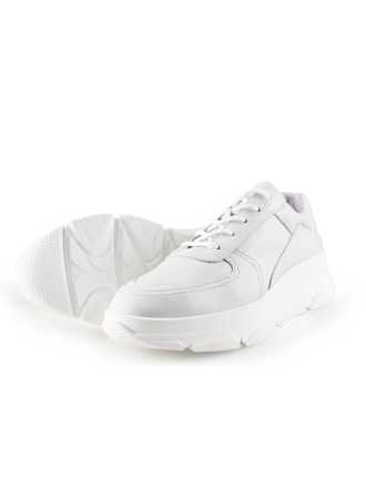 Bridge Footwear Sneaker